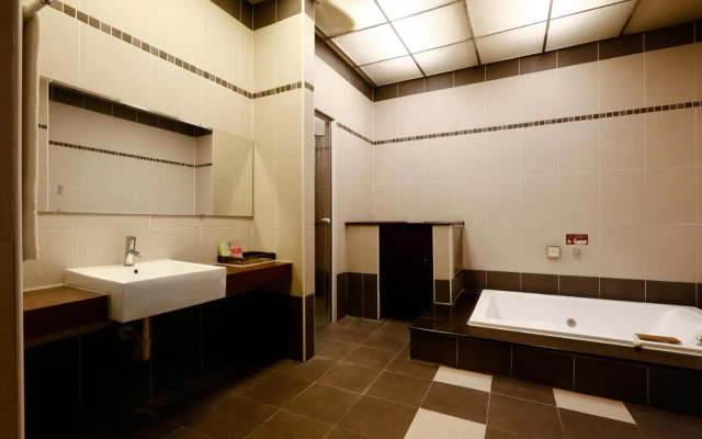 Hua Xiang Gold-Silver-Island