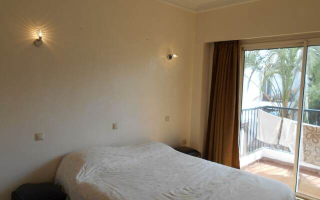 Lovely two Bedroom Apartment Ref T24302
