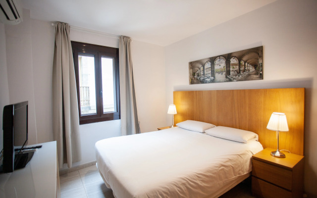 Las Ramblas Pasaje Bacardi Apartments