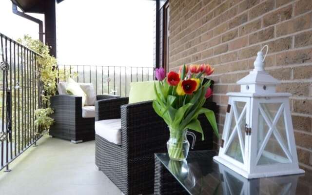 Acorn Court Country House