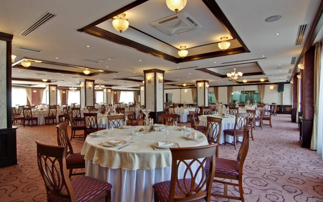 DoubleTree by Hilton Hotel Sighisoara - Cavaler