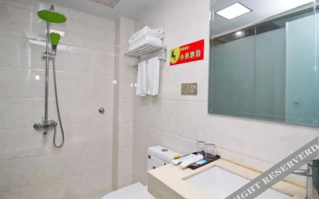 Tianchi Business Hotel (Sanhe Ancient Town)