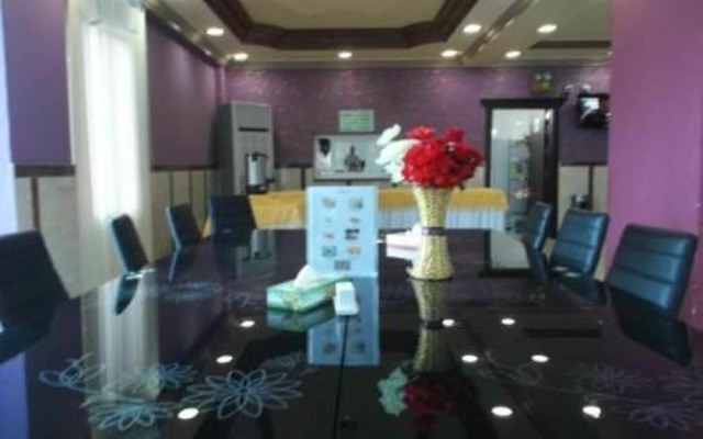 Arabian Palm Hotel