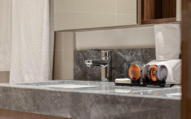 DXB - Emaar 52|42 - T2 - 1602 - DM