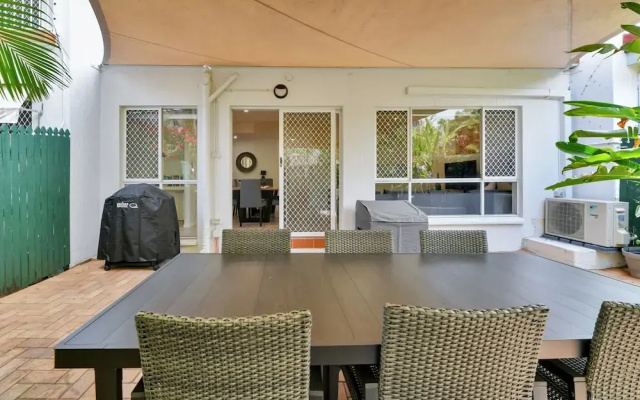 Tranquil 3-bed Unit With Lush Garden Views