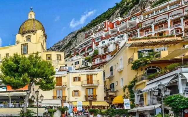 Lovely 3-bed House in Sorrento for Families