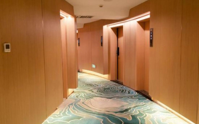 Guanghan Hotel