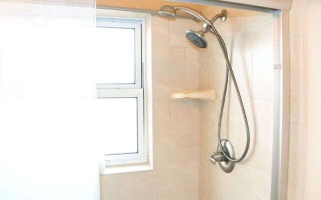 Jamaica Royale - 028 - 1 Br Condo