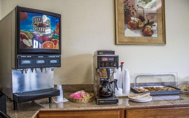 Econo Lodge Norwalk