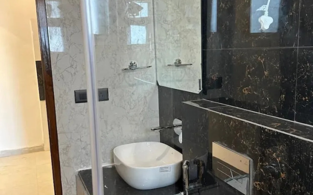 Soothing Stayz - Near Medanta