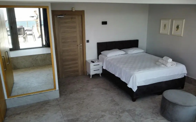 Suna Suits Home