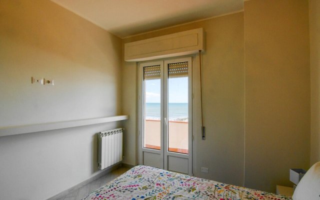Awesome Apartment in Marinella di Sarzana With Wifi and 2 Bedrooms