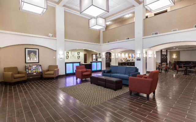 Comfort Inn & Suites