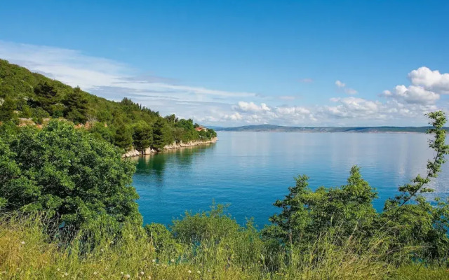 Villa Seafront Escape