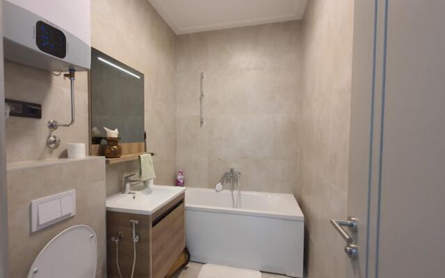 Luminous Apartment with Balcony near Budva Riviera