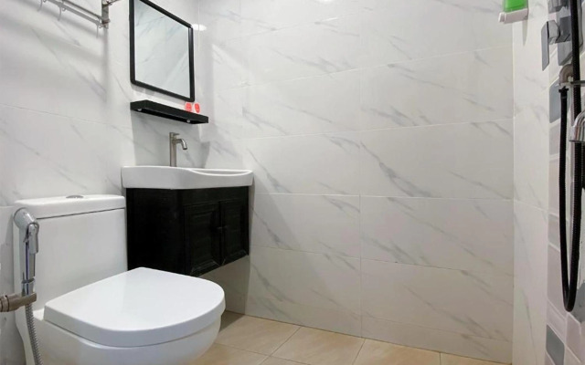 Super OYO 90039 Coop Hotel Kangar