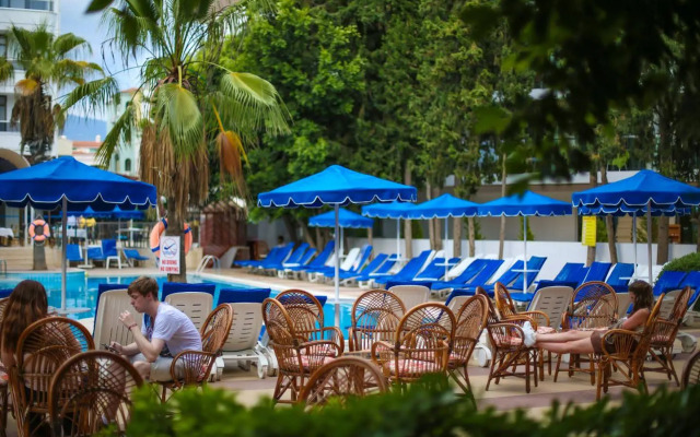 Kayamaris Hotel