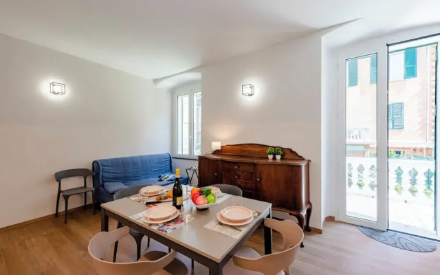 Central Apartment In Genova