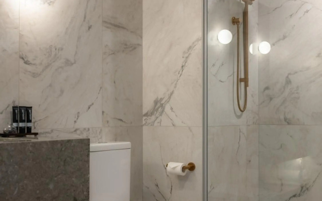 Salamanca Suites