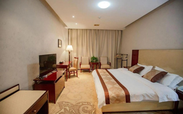 Golden Metropolis Hotel