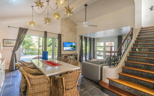 Casa Blanca 4 Bedroom Home