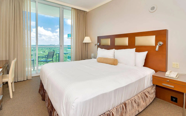 Private Residences at Hotel Arya by SoFLA Vacations