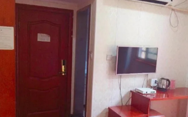 Huguang Hostel