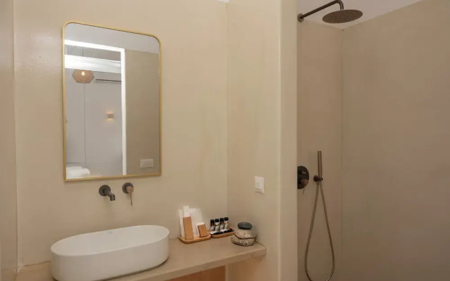 Adyton Luxury Suites & Pools Mykonos