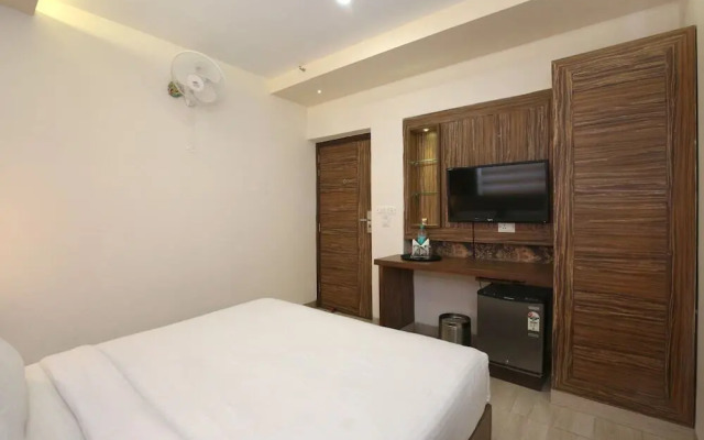 Tricity Relax Inn by OYO Rooms