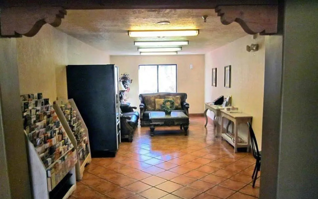 Motel 6 Santa Fe Central