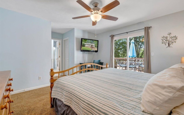 Reel Relaxed - Lakefront w/ Private Dock!