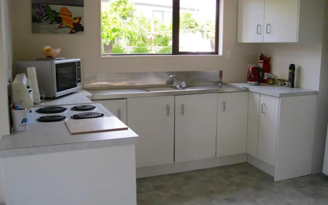 Cooks Beach Gem - Cooks Beach Holiday Unit