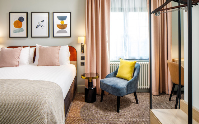 voco Lythe Hill Hotel & Spa by IHG