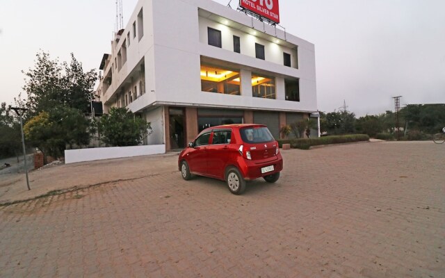 Hotel Silver Star By OYO Rooms