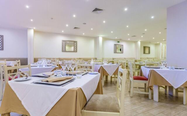 Santa Eulália Suite Hotel & SPA