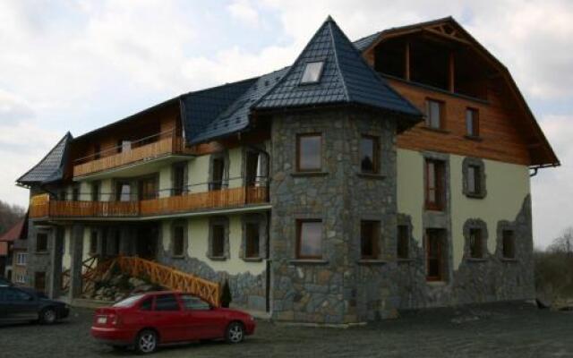 Orava Hotel