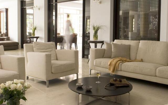 9 Muses Santorini Resort