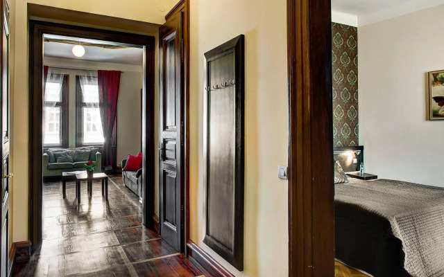 Art House Apartments by Adrez Living