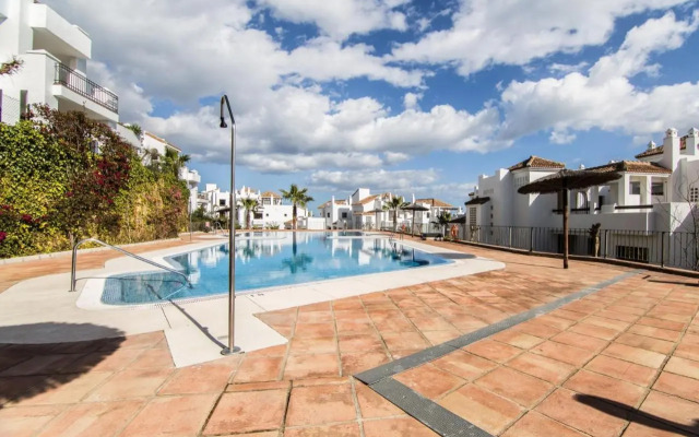 2149-Amazing groundfloor 3 bedrooms on golf, pools
