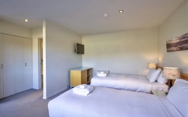 Rocky Mountain Apartment - 111-112