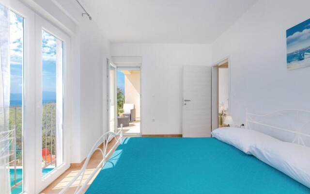 Holiday Home-big Swimming Pool-amazing Views