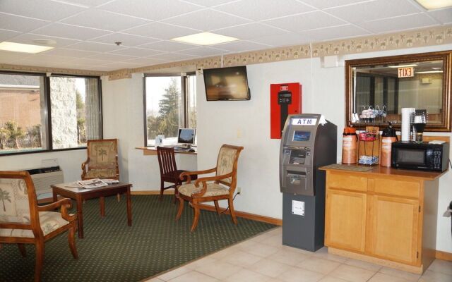 Howard Johnson East Syracuse