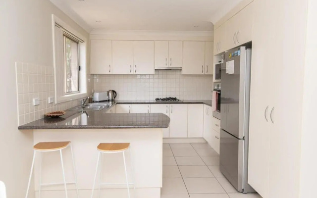 Franklin Villa, Central, Comfy & Convenient