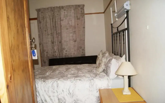 The Planes Guest House