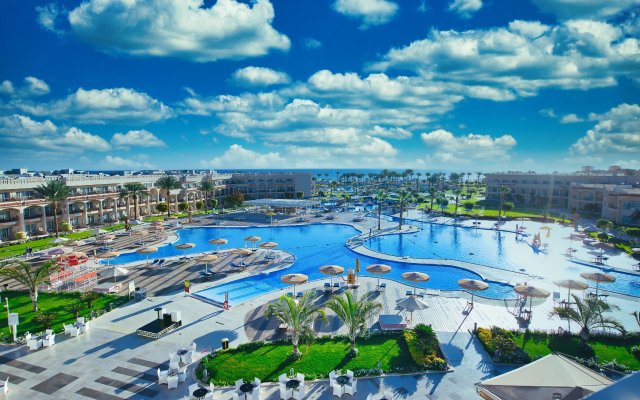 Pickalbatros Royal Moderna Sharm & Aqua Park