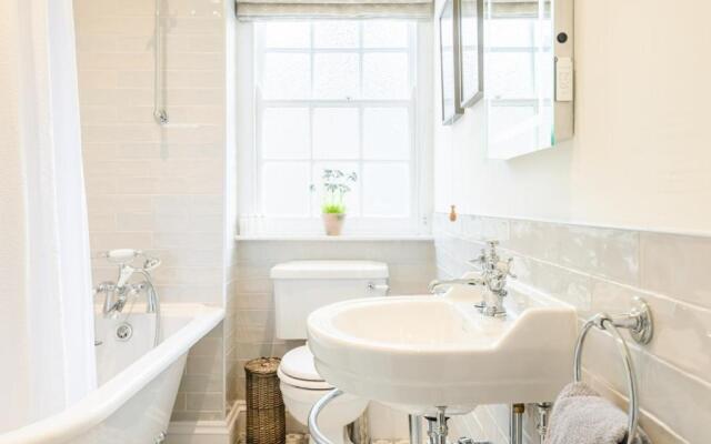 Chart House Sleeps 6