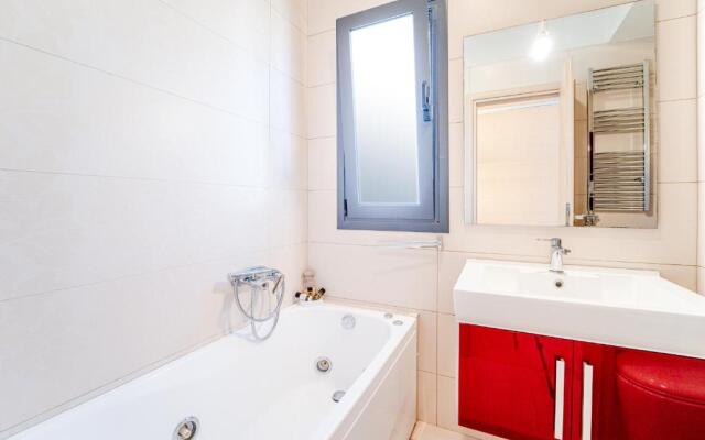Villa The Palm, Beach & Airport closeby - POOL