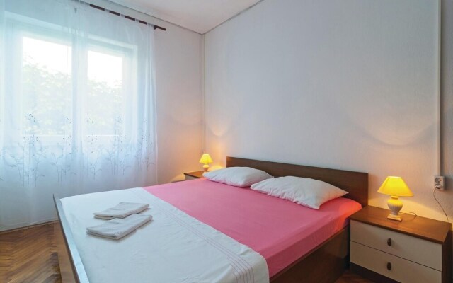 Beautiful Apartment in Supetar With 2 Bedrooms and Wifi