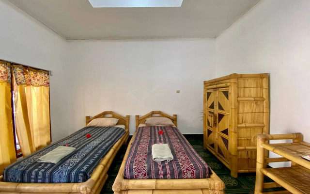 Duyung Rooms and Resto