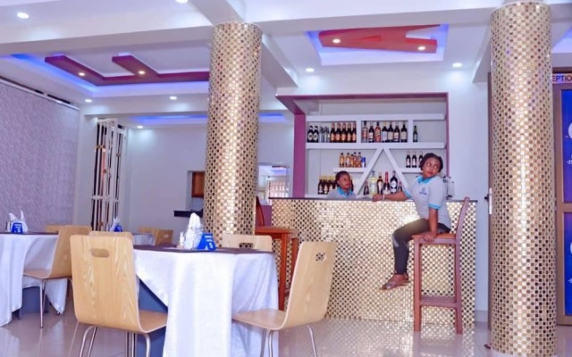 Safdal Hotel